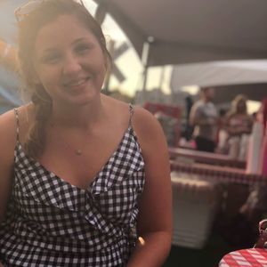 Meet your Posher, Angela